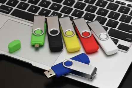 Flashdisk Custom untuk Souvenir dan Promosi